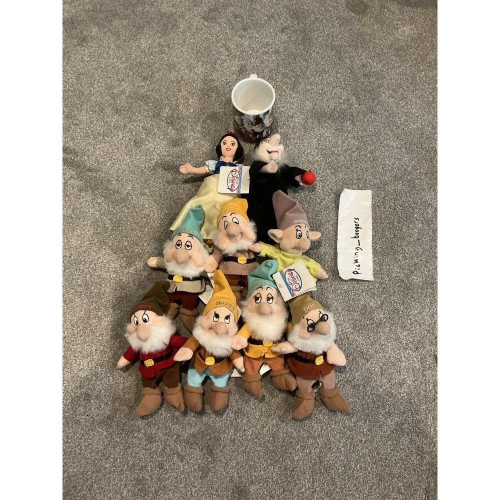 The Disney Store Snow‎ White and the Seven Dwarfs Mini Bean Bag Lot of 9 + MUG